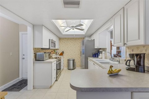 House in Bradenton, Florida 3 bedrooms, 189.71 sq.m. № 2166143 - photo 8