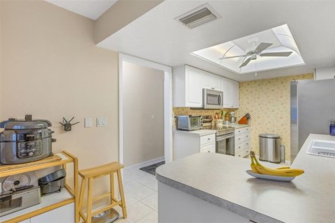 House in Bradenton, Florida 3 bedrooms, 189.71 sq.m. № 2166143 - photo 9