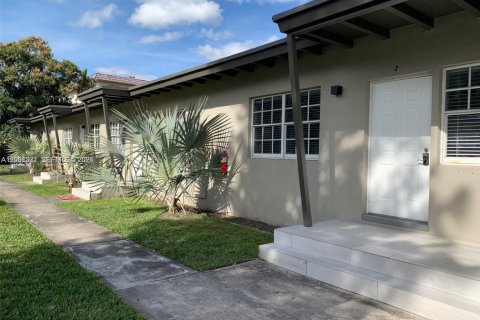 Appartement à louer à North Miami, Floride: 2 chambres, 250.56 m2 № 2274074 - photo 8