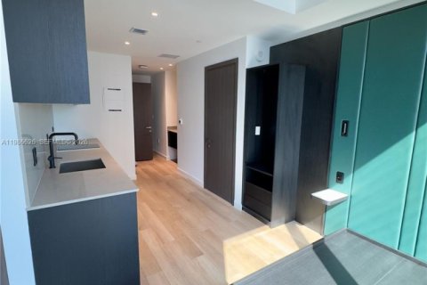 Купить кондоминиум в Майами, Флорида 25.55м2, № 2051742 - фото 4