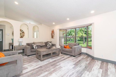 House in Loxahatchee Groves, Florida 3 bedrooms, 159.88 sq.m. № 2087953 - photo 9