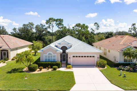 House in Venice, Florida 3 bedrooms, 169.83 sq.m. № 2369107
