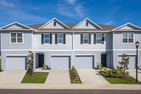 Townhouse in College Place by Maronda Homes in Lakeland, Florida 3 rooms, 157 sq.m. № 304858 - photo 1