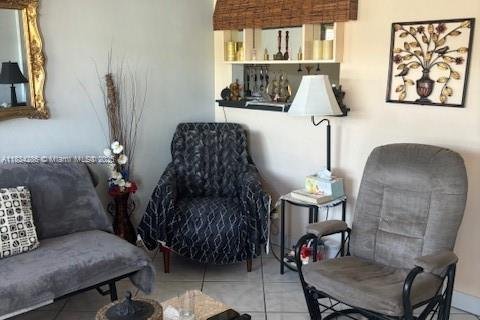 Copropriété à vendre à Hallandale Beach, Floride: 1 chambre, 58.06 m2 № 1934752 - photo 5