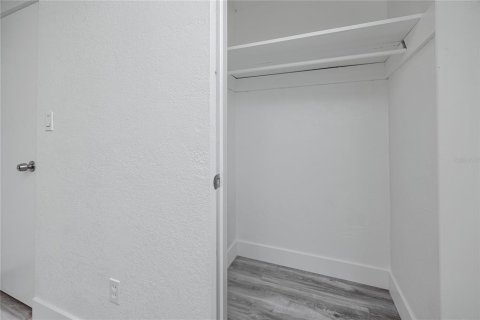 House in Saint Petersburg, Florida 2 bedrooms, 84.73 sq.m. № 2103377 - photo 25
