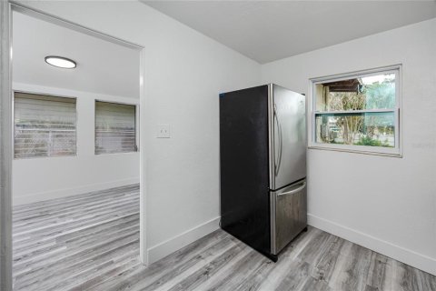 House in Saint Petersburg, Florida 2 bedrooms, 84.73 sq.m. № 2103377 - photo 12