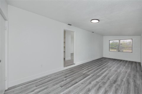 House in Saint Petersburg, Florida 2 bedrooms, 84.73 sq.m. № 2103377 - photo 16
