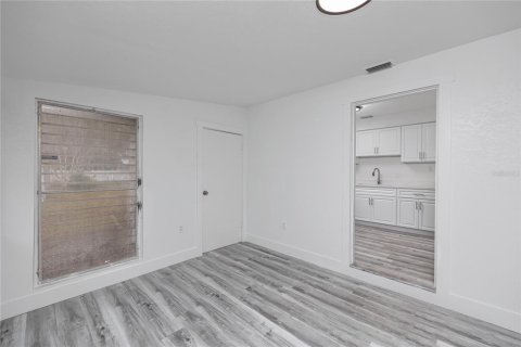 House in Saint Petersburg, Florida 2 bedrooms, 84.73 sq.m. № 2103377 - photo 18