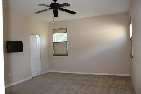 House in Punta Gorda, Florida 3 bedrooms, 184.23 sq.m. № 1690753 - photo 9