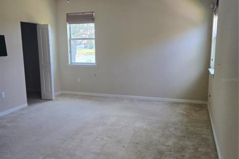 House in Punta Gorda, Florida 3 bedrooms, 184.23 sq.m. № 1690753 - photo 17
