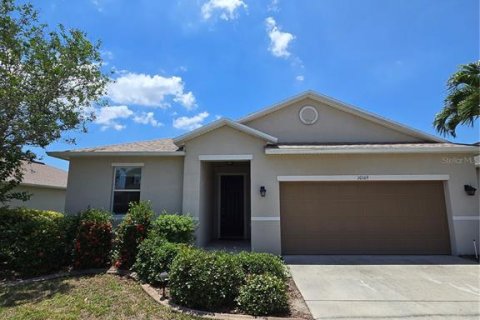 House in Punta Gorda, Florida 3 bedrooms, 184.23 sq.m. № 1690753 - photo 10