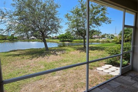 House in Punta Gorda, Florida 3 bedrooms, 184.23 sq.m. № 1690753 - photo 29