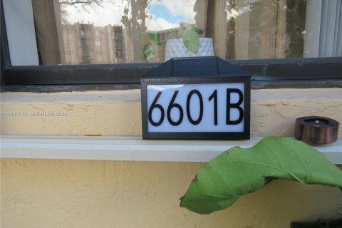 Купить кондоминиум в Майами, Флорида 3 спальни, 139.35м2, № 2001751 - фото 2