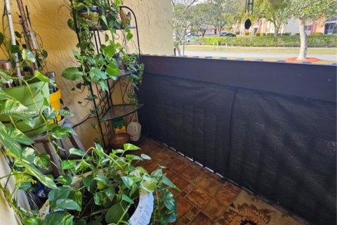 Купить кондоминиум в Майами, Флорида 3 спальни, 139.35м2, № 2001751 - фото 28