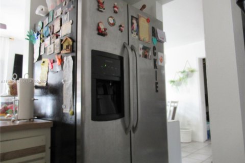 Купить кондоминиум в Майами, Флорида 3 спальни, 139.35м2, № 2001751 - фото 11