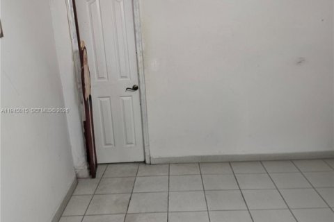 Купить кондоминиум в Майами, Флорида 3 спальни, 139.35м2, № 2001751 - фото 18