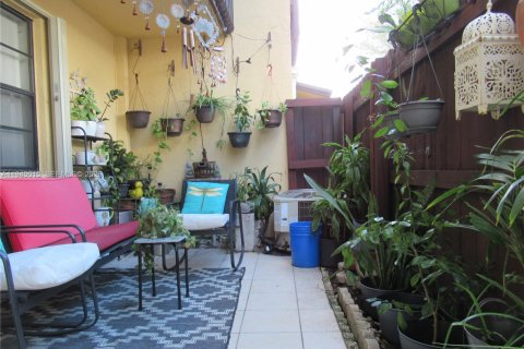 Купить кондоминиум в Майами, Флорида 3 спальни, 139.35м2, № 2001751 - фото 5