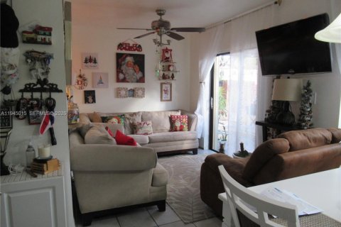 Купить кондоминиум в Майами, Флорида 3 спальни, 139.35м2, № 2001751 - фото 17