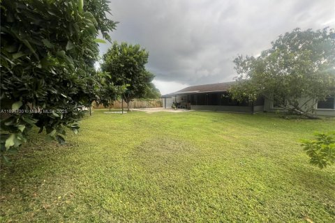 Casa en alquiler en Homestead, Florida, 4 dormitorios, 136.75 m2 № 1949225 - foto 21