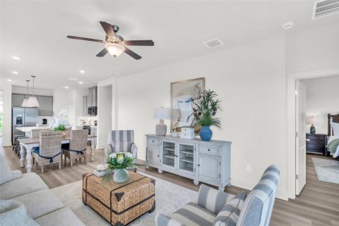 House in Hudson, Florida 3 bedrooms, 136.75 sq.m. № 2216492 - photo 6