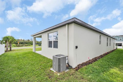 House in Hudson, Florida 3 bedrooms, 136.75 sq.m. № 2216492 - photo 8