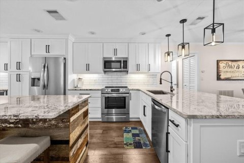 Condominio en venta en Saint Petersburg, Florida, 2 dormitorios, 113.34 m2 № 1870580 - foto 11
