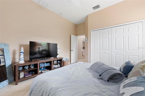 Casa en venta en Bradenton, Florida, 4 dormitorios, 280.1 m2 № 2234387 - foto 28