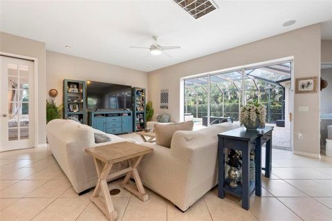 Casa en venta en Bradenton, Florida, 4 dormitorios, 280.1 m2 № 2234387 - foto 18