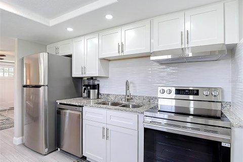 Villa ou maison à vendre à Hudson, Floride: 2 chambres, 75.44 m2 № 2206907 - photo 9