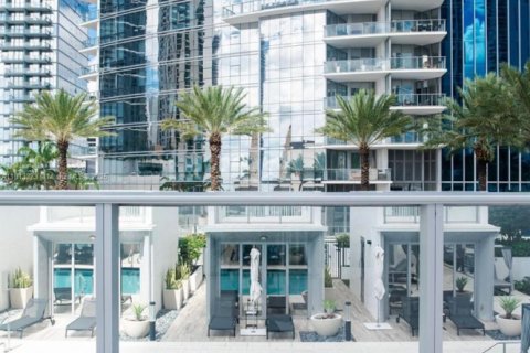 Condo in Miami, Florida, 3 bedrooms  № 2018983 - photo 24