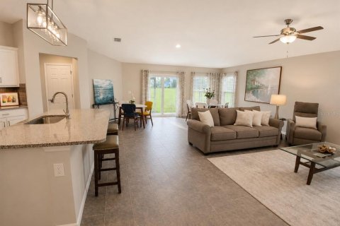 Villa ou maison à vendre à Seffner, Floride: 4 chambres, 184.23 m2 № 2147777 - photo 8