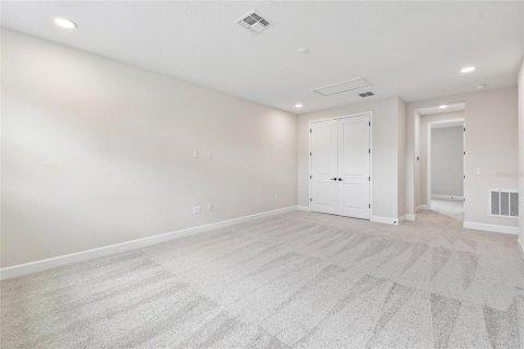 House in Apopka, Florida 5 bedrooms, 323.76 sq.m. № 2237184 - photo 20