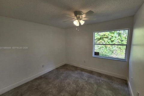 Villa ou maison à vendre à Miami, Floride: 3 chambres, 126.72 m2 № 2058111 - photo 9