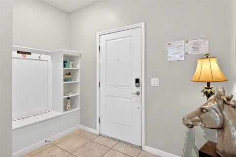 Townhouse in Davenport, Florida 5 bedrooms, 211.91 sq.m. № 2145374 - photo 14