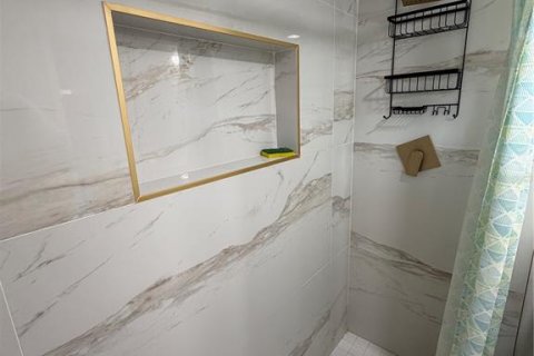 Villa ou maison à louer à Orlando, Floride: 1 chambre, 137.96 m2 № 2406886 - photo 5