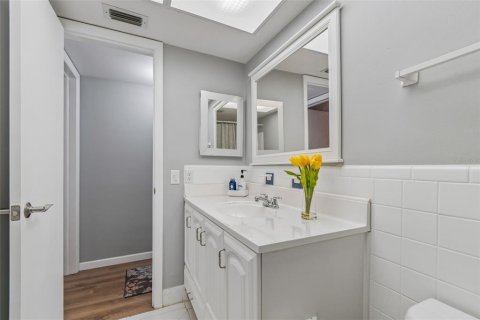 Copropriété à vendre à Dunedin, Floride: 2 chambres, 99.41 m2 № 2147805 - photo 17