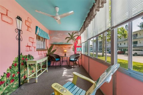 Copropriété à vendre à Dunedin, Floride: 2 chambres, 99.41 m2 № 2147805 - photo 21