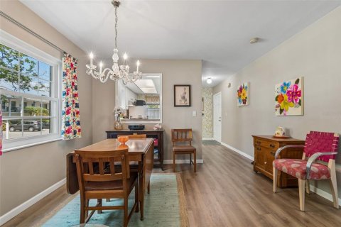Copropriété à vendre à Dunedin, Floride: 2 chambres, 99.41 m2 № 2147805 - photo 8