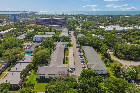 Copropriété à vendre à Dunedin, Floride: 2 chambres, 99.41 m2 № 2147805 - photo 29