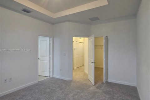 Townhouse in Homestead, Florida 3 bedrooms, 157.66 sq.m. № 1896615 - photo 10