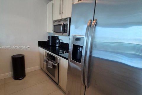 Appartement à louer à Miami, Floride: 1 chambre, 64.38 m2 № 1996984 - photo 25