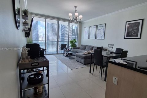 Appartement à louer à Miami, Floride: 1 chambre, 64.38 m2 № 1996984 - photo 3