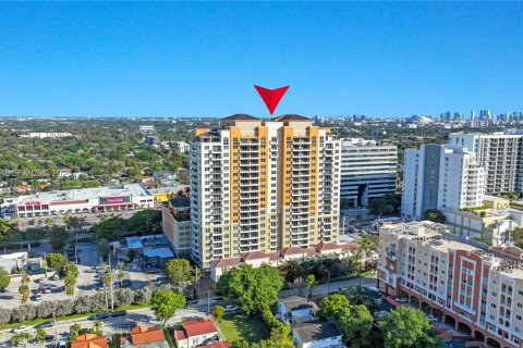 Кондоминиум с 3 спальнями в Майами, Флорида № 2024379