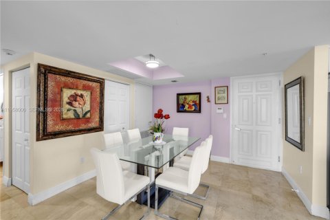 Купить кондоминиум в Майами, Флорида 3 спальни, 146.32м2, № 2024379 - фото 27