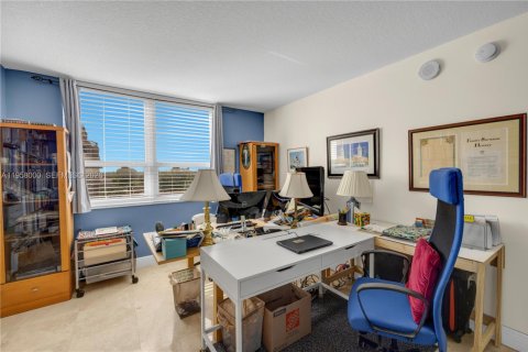 Купить кондоминиум в Майами, Флорида 3 спальни, 146.32м2, № 2024379 - фото 10