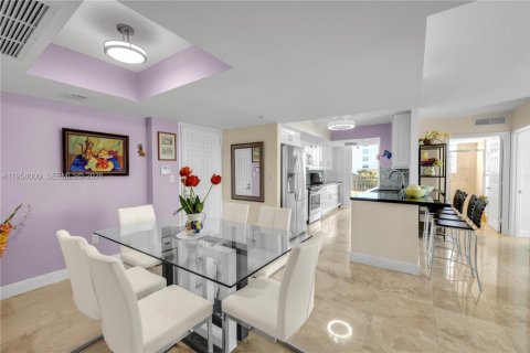 Купить кондоминиум в Майами, Флорида 3 спальни, 146.32м2, № 2024379 - фото 23