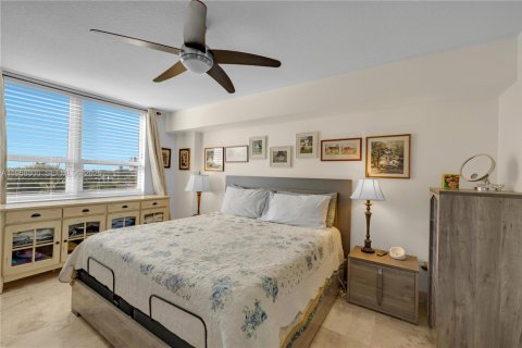 Купить кондоминиум в Майами, Флорида 3 спальни, 146.32м2, № 2024379 - фото 19