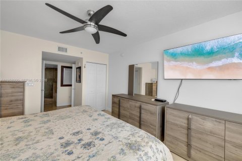 Купить кондоминиум в Майами, Флорида 3 спальни, 146.32м2, № 2024379 - фото 9