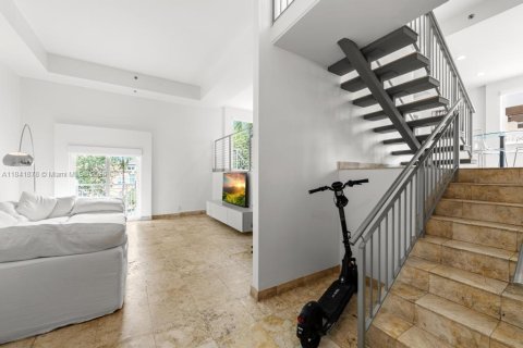 Copropriété à louer à Miami Beach, Floride: 2 chambres, 154.22 m2 № 1834347 - photo 7