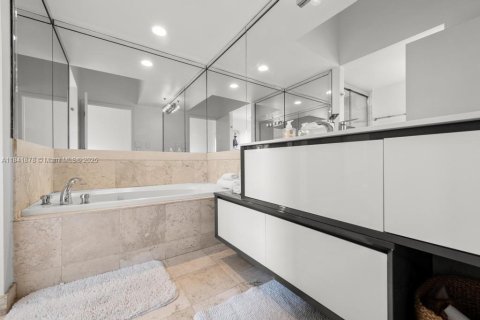 Copropriété à louer à Miami Beach, Floride: 2 chambres, 154.22 m2 № 1834347 - photo 24